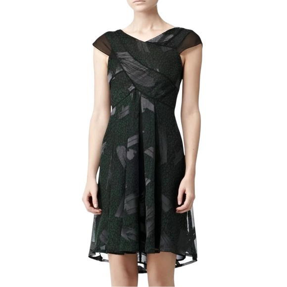Reiss Dresses & Skirts - Reiss Loretta Chiffon Flutter Sleeve Dress Green and Black Sz 6